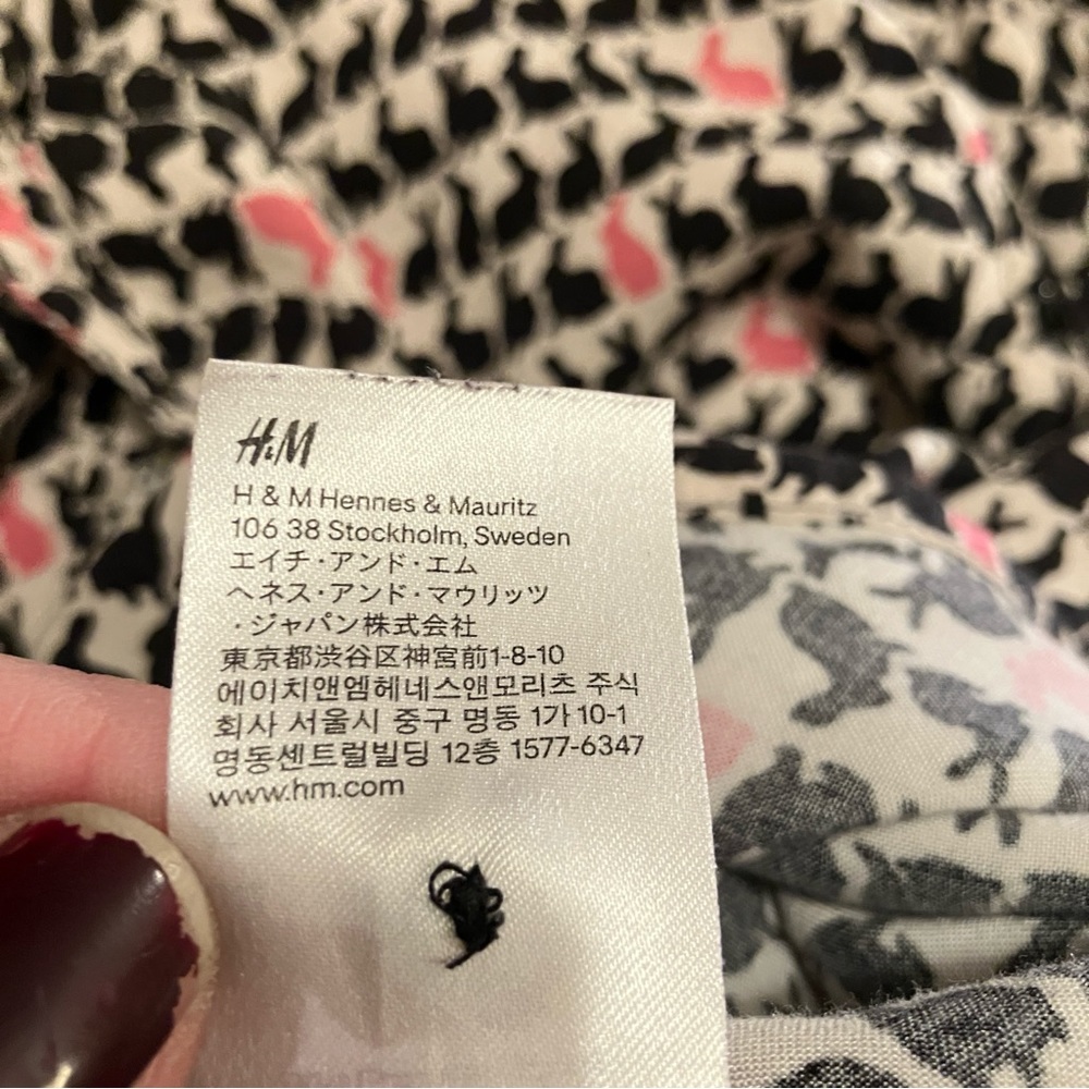 Divided by H&M Size 4 Shirt Dress White W/ Bunny Rabbit Pattern in Black & Pink - Picture 11 of 13